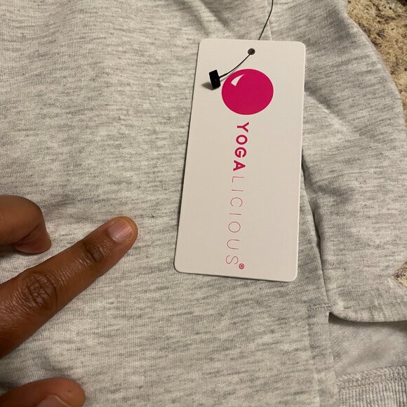 YOGALICIOUS Stephanie Sweatshirt! Size Large (L) / Super SOFT! READ ALL DETAILS - Picture 8 of 9